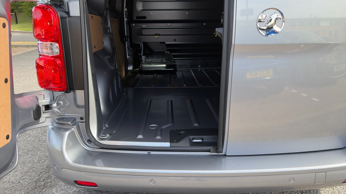 Vauxhall Vivaro L1 Diesel 1.5 Turbo D 120 Pro H1 Van - Image 40